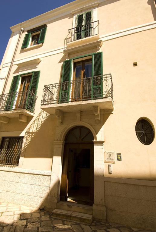 Hotel Palazzo D'Erchia Conversano Bagian luar foto