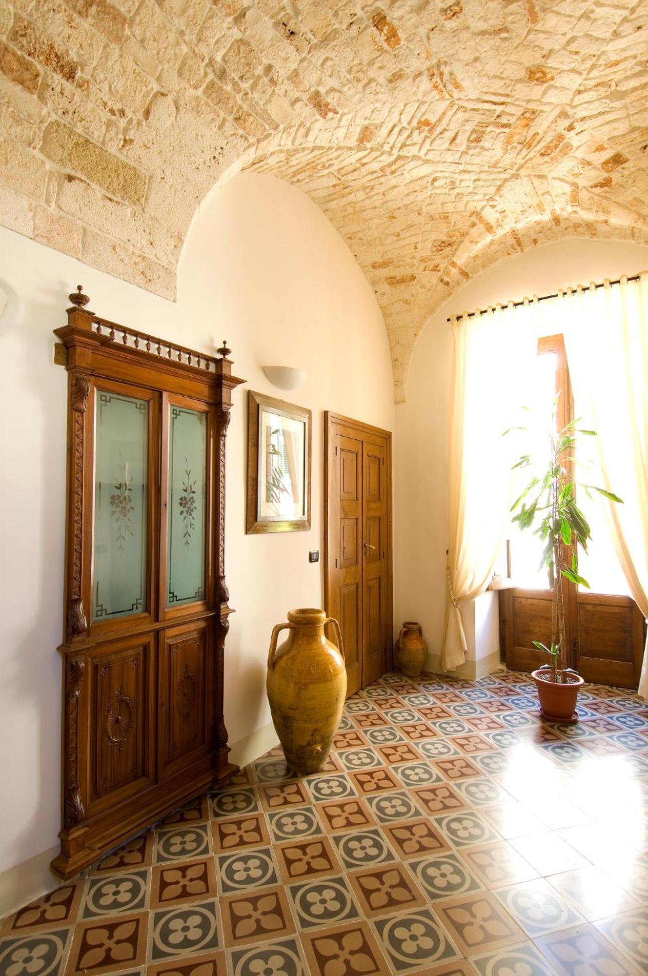 Hotel Palazzo D'Erchia Conversano Bagian luar foto