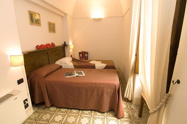 Hotel Palazzo D'Erchia Conversano Bagian luar foto