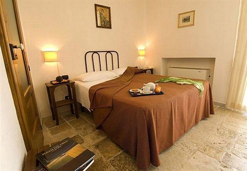 Hotel Palazzo D'Erchia Conversano Bagian luar foto