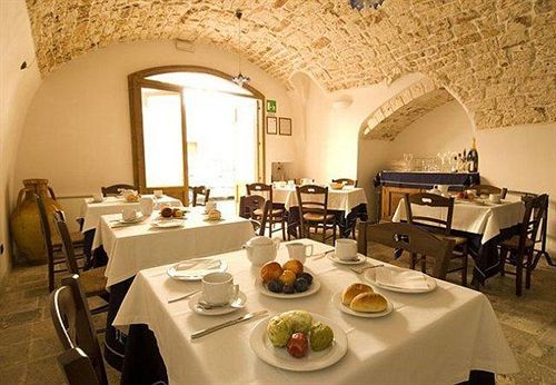 Hotel Palazzo D'Erchia Conversano Bagian luar foto