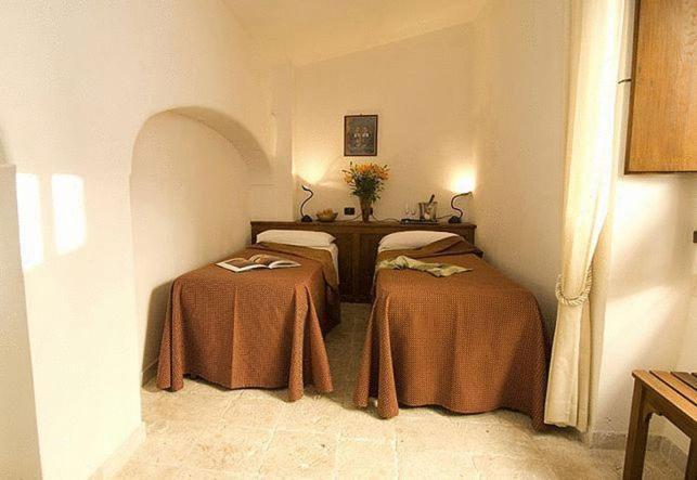 Hotel Palazzo D'Erchia Conversano Bagian luar foto